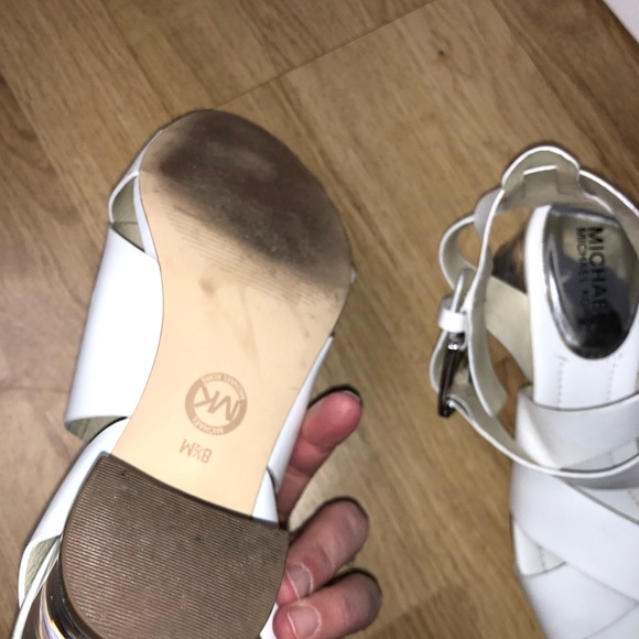 Michael Kors sandals 8 1/2 - Picture 8 of 8
